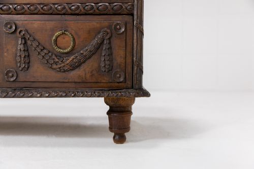 18TH CENTURY RUSTIC CARVED CHERRY COMMODE - ADDITIONAL PHOTO 5