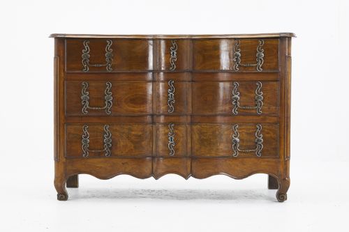 french 18th century cherrywood commode - CATEGORY: ANTIQUE CHEST OF DRAWERS - DATED 18TH CENTURY