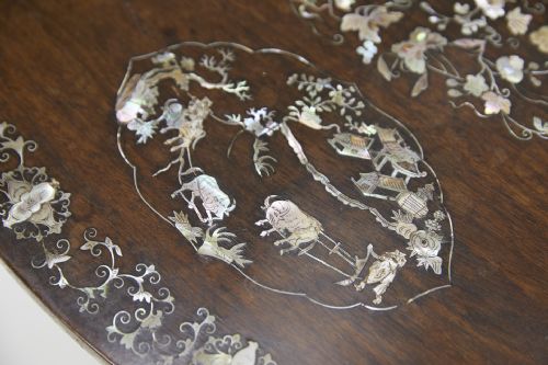 19TH CENTURY CHINESE MOTHER OF PEARL INLAID TABLE - ADDITIONAL PHOTO 3