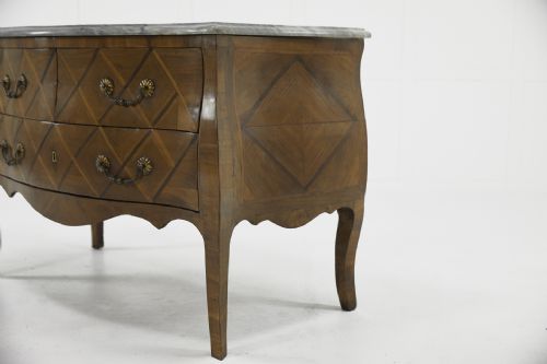 FRENCH 18TH CENTURY WALNUT BOMBE COMMODE WITH MARBLE TOP - ADDITIONAL PHOTO 3