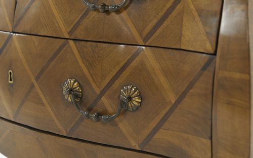 FRENCH 18TH CENTURY WALNUT BOMBE COMMODE WITH MARBLE TOP - ADDITIONAL PHOTO 4