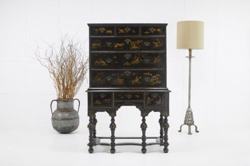 english 17th century william and mary japanned chest on stand - CATEGORY: ANTIQUE CHEST OF DRAWERS - DATED 17TH CENTURY