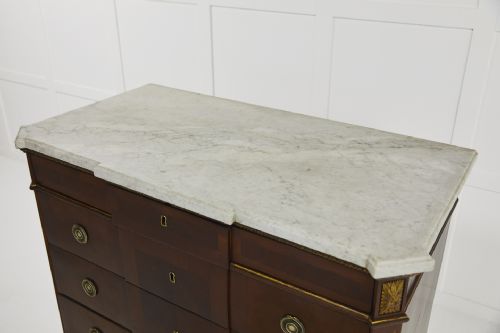PAIR OF 18TH CENTURY SPANISH COMMODES WITH MARBLE TOPS - ADDITIONAL PHOTO 1