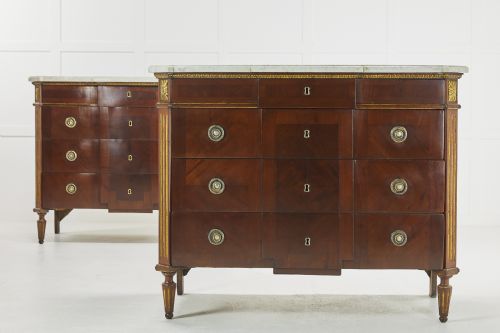 PAIR OF 18TH CENTURY SPANISH COMMODES WITH MARBLE TOPS - ADDITIONAL PHOTO 6