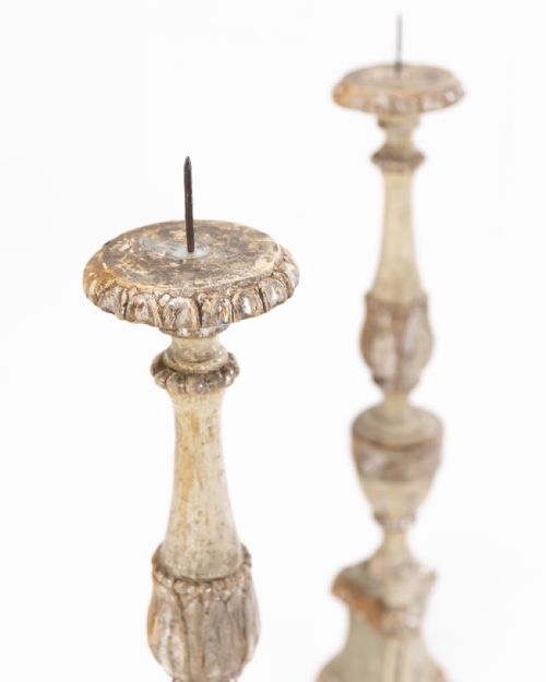 PAIR OF 18TH CENTURY ITALIAN SILVER GILT TORCHERES - ADDITIONAL PHOTO 3
