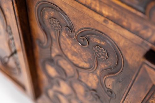 18TH CENTURY FRENCH FRUITWOOD AND BURR ASH BUFFET - ADDITIONAL PHOTO 3