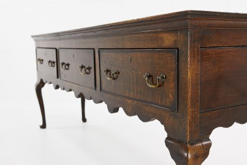18TH CENTURY ENGLISH GEORGIAN OAK DRESSER BASE - ADDITIONAL PHOTO 4