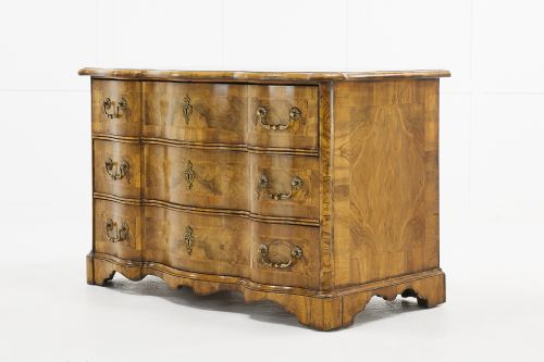 18th century inlaid walnut commode - CATEGORY: ANTIQUE CHEST OF DRAWERS - DATED 18TH CENTURY