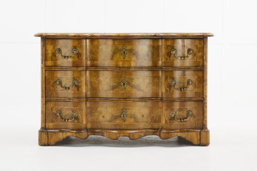 18TH CENTURY INLAID WALNUT COMMODE - ADDITIONAL PHOTO 1