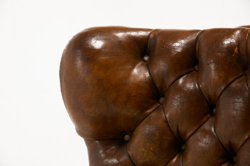 PAIR OF LARGE 19TH CENTURY MAHOGANY AND LEATHER LIBRARY CHAIRS - ADDITIONAL PHOTO 2