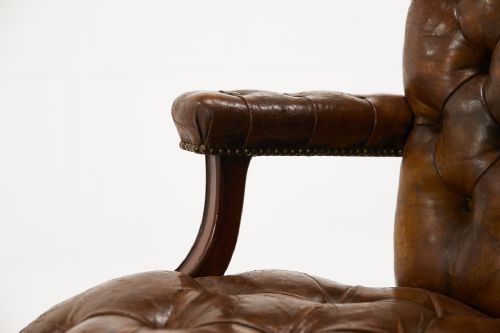 PAIR OF LARGE 19TH CENTURY MAHOGANY AND LEATHER LIBRARY CHAIRS - ADDITIONAL PHOTO 3
