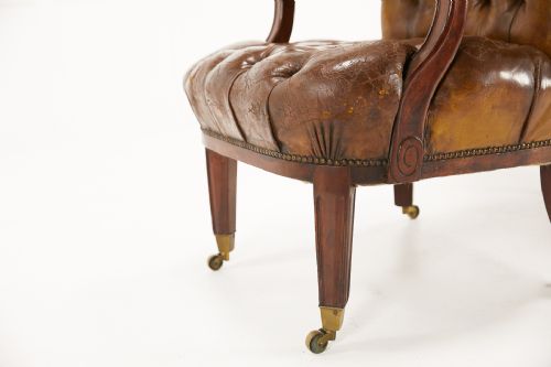 PAIR OF LARGE 19TH CENTURY MAHOGANY AND LEATHER LIBRARY CHAIRS - ADDITIONAL PHOTO 6