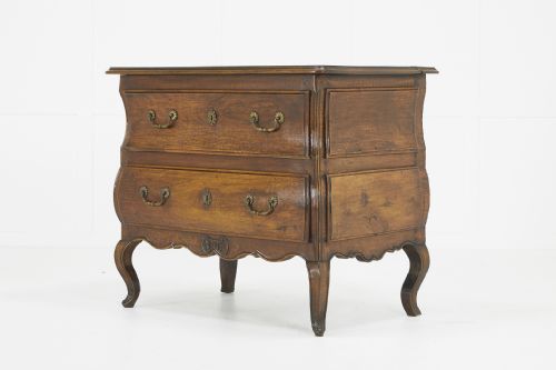 18th century french walnut bombe commode - CATEGORY: ANTIQUE CHEST OF DRAWERS - DATED 18TH CENTURY