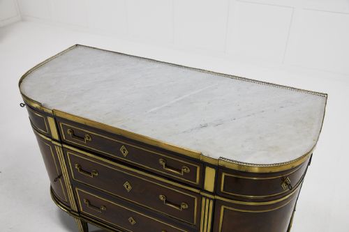 18TH CENTURY FRENCH MAHOGANY COMMODE - ADDITIONAL PHOTO 1