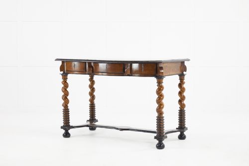 EARLY 18TH CENTURY FRENCH INLAID WALNUT TABLE - ADDITIONAL PHOTO 2