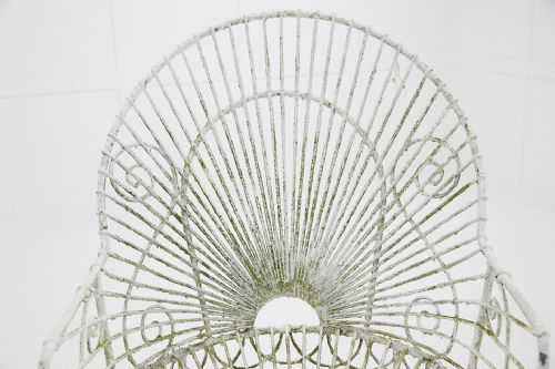 PAIR OF EARLY 20TH CENTURY FRENCH IRON AND WIRE ARMCHAIRS - ADDITIONAL PHOTO 4