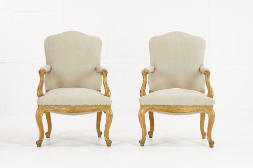 PAIR OF 19TH CENTURY ITALIAN GILT ARMCHAIRS - ADDITIONAL PHOTO 1