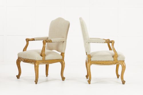 PAIR OF 19TH CENTURY ITALIAN GILT ARMCHAIRS - ADDITIONAL PHOTO 2