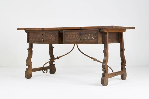 18th century spanish table - CATEGORY: ANTIQUE TABLES - DATED 18TH CENTURY