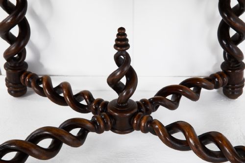 19TH CENTURY FRENCH WALNUT BARLEY TWIST TABLE - ADDITIONAL PHOTO 1
