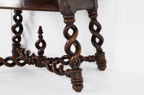 19TH CENTURY FRENCH WALNUT BARLEY TWIST TABLE - ADDITIONAL PHOTO 3