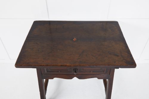 SMALL 18TH CENTURY SPANISH WALNUT SIDE TABLE - ADDITIONAL PHOTO 1