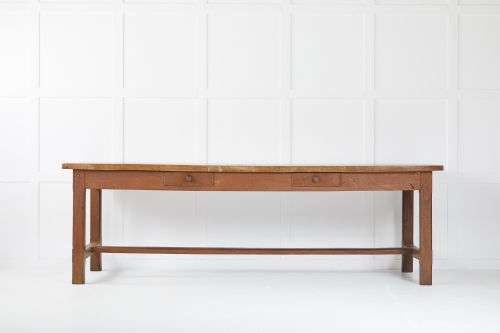 18TH CENTURY FRENCH RUSTIC WALNUT FARMHOUSE TABLE - ADDITIONAL PHOTO 2