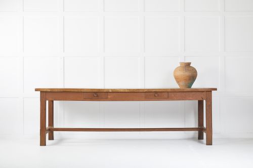 18TH CENTURY FRENCH RUSTIC WALNUT FARMHOUSE TABLE - ADDITIONAL PHOTO 4