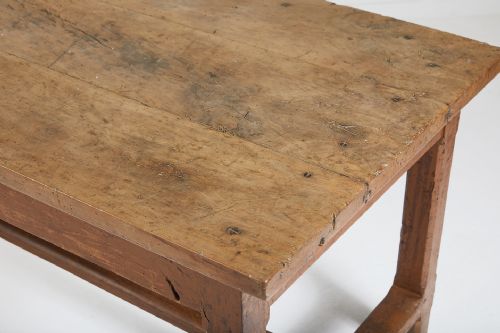 18TH CENTURY FRENCH RUSTIC WALNUT FARMHOUSE TABLE - ADDITIONAL PHOTO 5