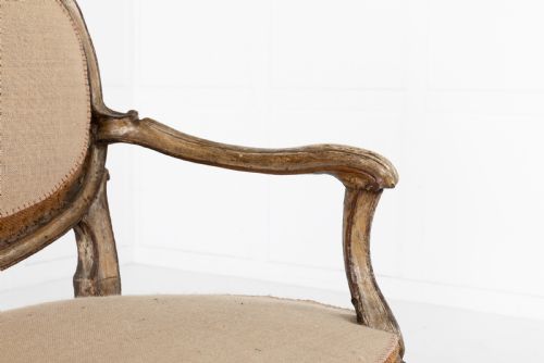 18TH CENTURY ITALIAN SOFA - ADDITIONAL PHOTO 1