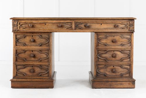 19TH CENTURY ENGLISH GOTHIC OAK DESK - ADDITIONAL PHOTO 2