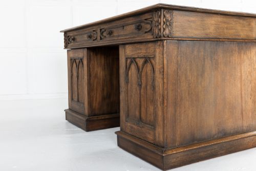19TH CENTURY ENGLISH GOTHIC OAK DESK - ADDITIONAL PHOTO 9