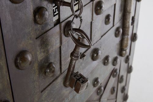 MID 19TH CENTURY LARGE FRENCH WROUGHT IRON SAFE BY MAGAUD DE CHARF - ADDITIONAL PHOTO 3