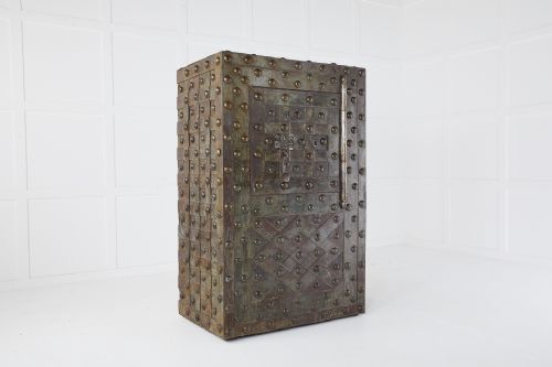 MID 19TH CENTURY LARGE FRENCH WROUGHT IRON SAFE BY MAGAUD DE CHARF - ADDITIONAL PHOTO 7