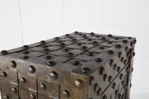 MID 19TH CENTURY LARGE FRENCH WROUGHT IRON SAFE BY MAGAUD DE CHARF - ADDITIONAL PHOTO 8
