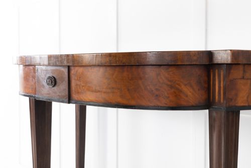 18TH CENTURY ENGLISH MAHOGANY SERVING TABLE - ADDITIONAL PHOTO 4