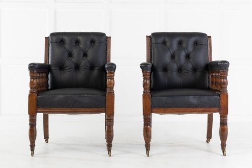 PAIR OF 19TH CENTURY LARGE SCALE OAK ARMCHAIRS - ADDITIONAL PHOTO 2