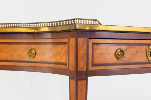19TH CENTURY FRENCH MAHOGANY AND SATINWOOD CONSOLE TABLE - ADDITIONAL PHOTO 4