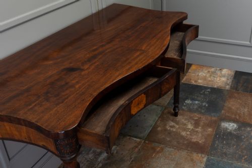 GEORGE III MAHOGANY SERPENTINE SIDESERVING TABLE - ADDITIONAL PHOTO 8