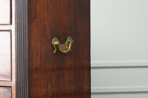 EARLY 18TH CENTURY ENGLISH MAHOGANY CHEST ON CHEST - ADDITIONAL PHOTO 5