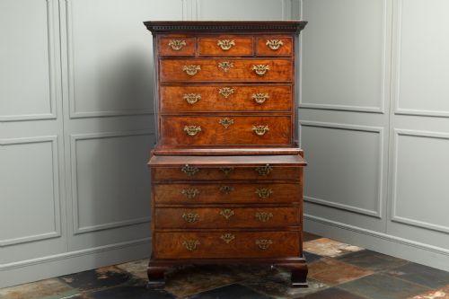 EARLY 18TH CENTURY ENGLISH MAHOGANY CHEST ON CHEST - ADDITIONAL PHOTO 10