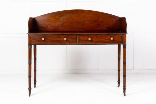19TH CENTURY REGENCY PERIOD MAHOGANY DRESSING TABLE - ADDITIONAL PHOTO 1