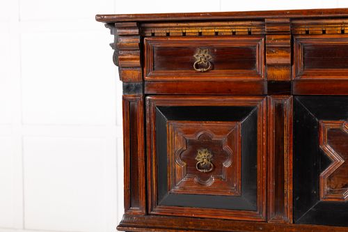 17TH CENTURY ENGLISH OAK AND WALNUT CHEST OF DRAWERS - ADDITIONAL PHOTO 3