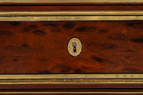 18TH CENTURY LOUIS XVI PERIOD FRENCH MAHOGANY COMMODE - ADDITIONAL PHOTO 3