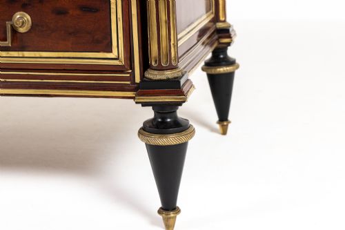 18TH CENTURY LOUIS XVI PERIOD FRENCH MAHOGANY COMMODE - ADDITIONAL PHOTO 6