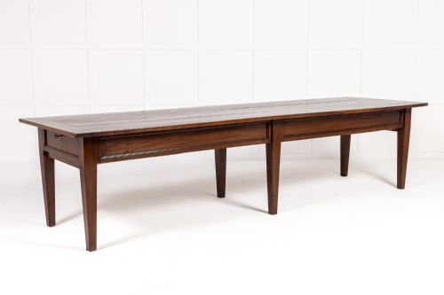 LARGE 18TH CENTURY ITALIAN WALNUT TABLE - ADDITIONAL PHOTO 3