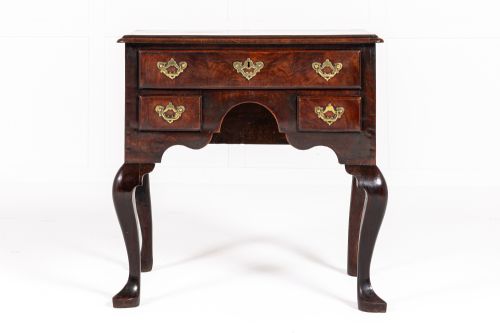 MID 18TH CENTURY ENGLISH GEORGE II MAHOGANY LOWBOY - ADDITIONAL PHOTO 1