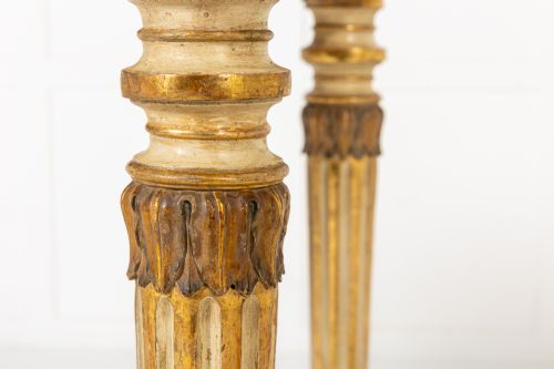 19TH CENTURY ITALIAN GILT CONSOLE TABLE - ADDITIONAL PHOTO 4