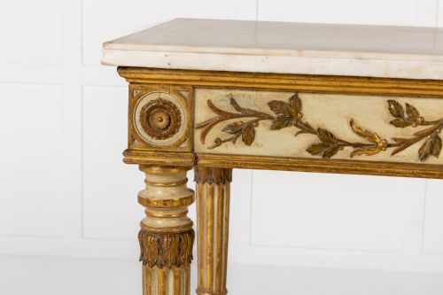 19TH CENTURY ITALIAN GILT CONSOLE TABLE - ADDITIONAL PHOTO 5