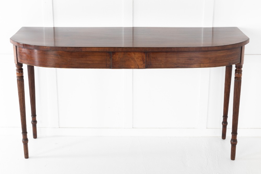 19TH CENTURY REGENCY MAHOGANY SERVING TABLE View III